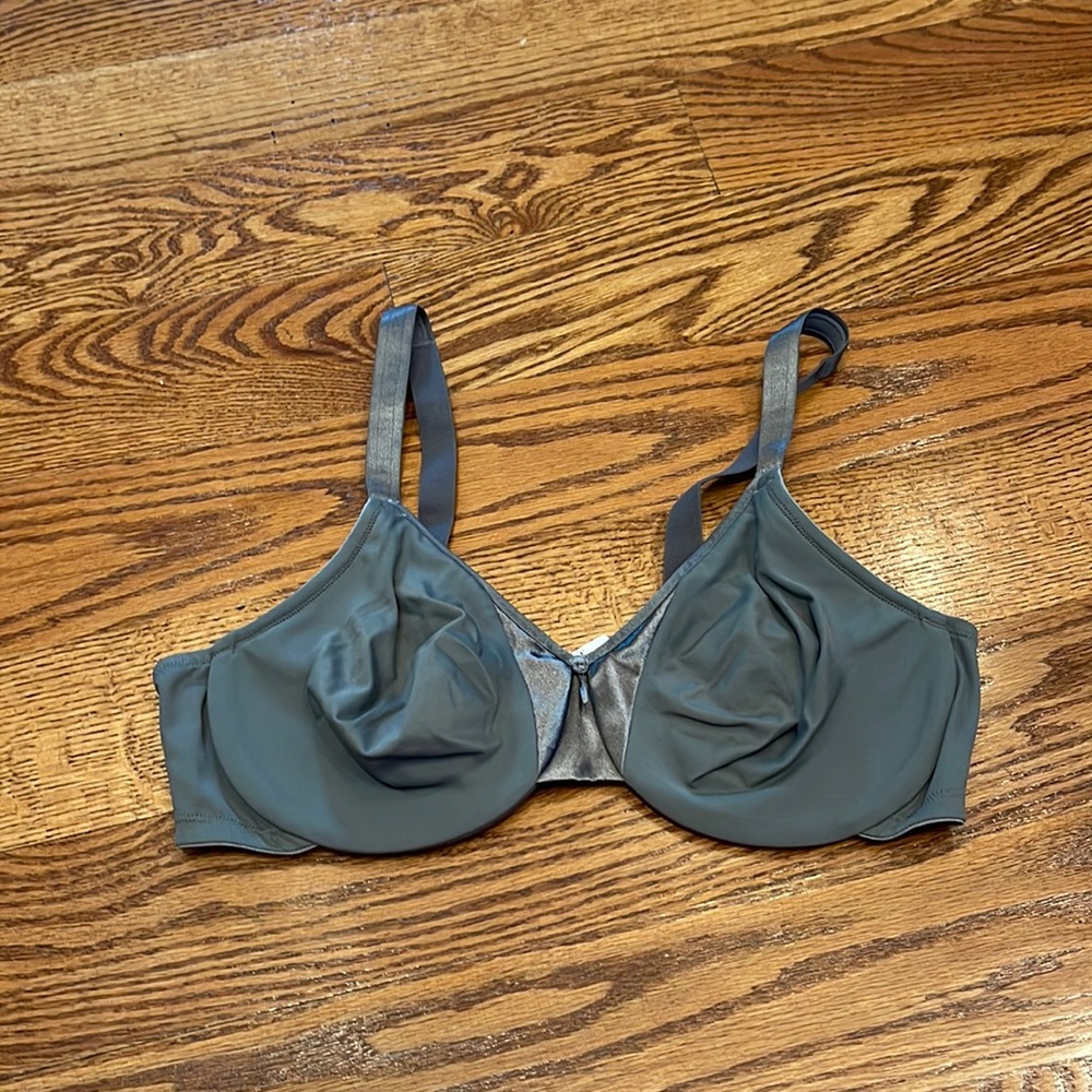 Olga Signature Satin Underwire Support Bra
